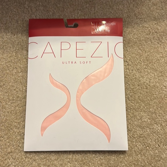 Capezio Accessories - 🩰SPECIAL OFFER🩰 New In Box Capezio Ultra Soft Transition Ballet Tights